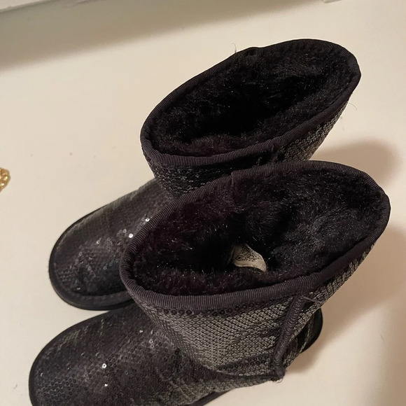 COPY -  beautiful shiny sparkle boots. black color - Picture 9 of 13